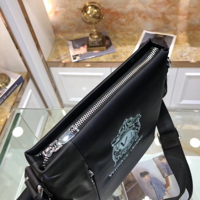 202106SS新作 Versace ヴェルサーチェ メンズ ショルダーバッグ スーパーコピー