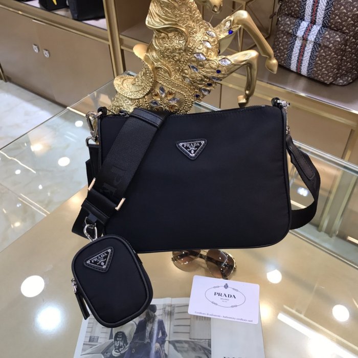 202103SS新作 メンズ Prada プラダ ショルダーバックスーパーコピー