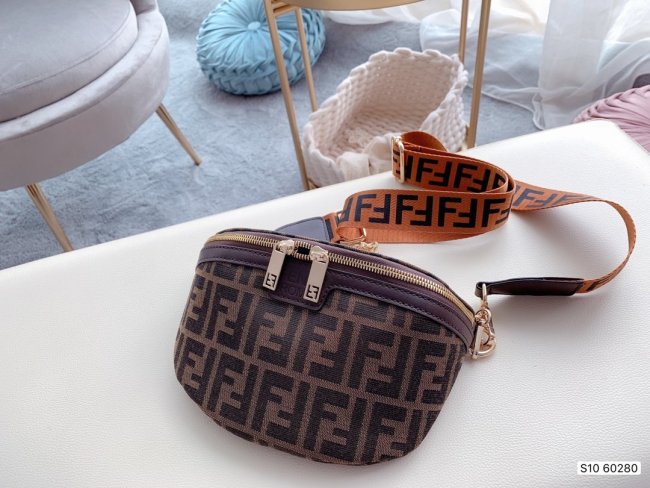 2020SS新作 FENDI フェンディ レディース ショルダーバック スーパーコピー