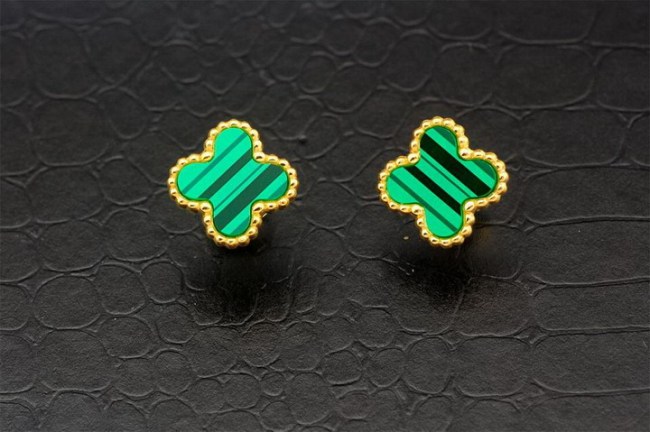 Van Cleef & Arpels ヴァン クリーフ＆アーペル イヤリング ピアス Van-214e