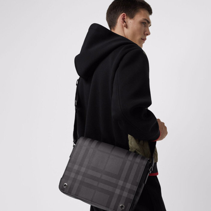 2020SS新作 Burberry バーバリー メンズ ショルダーバック スーパーコピー