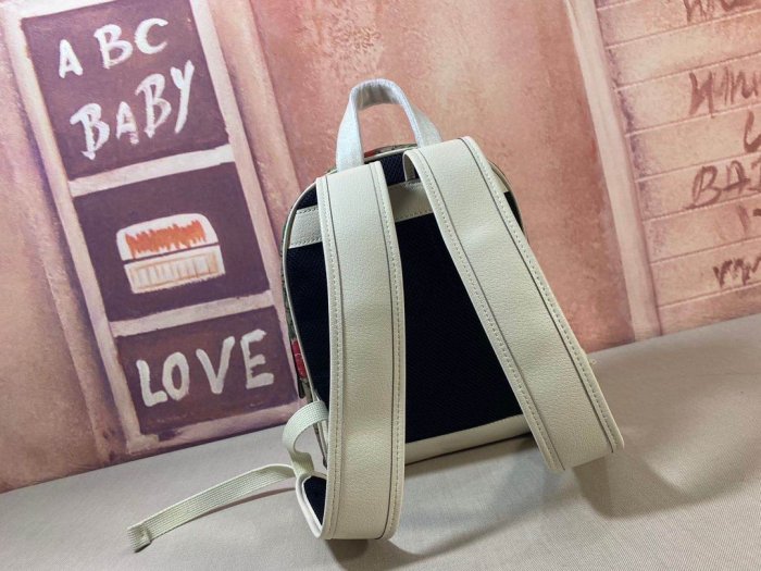 2021SS新作Gucci グッチ レディースリュックスーパーコピー