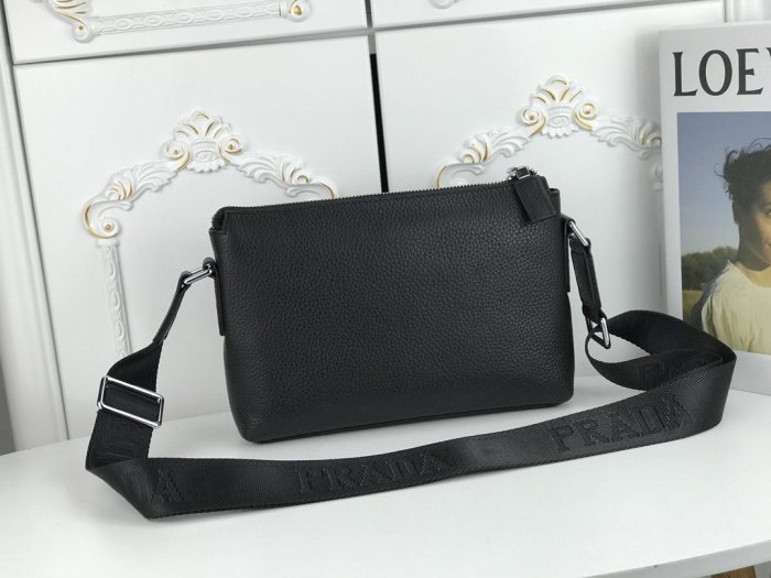 2021SS新作 メンズ Prada プラダショルダーバッグスーパーコピー