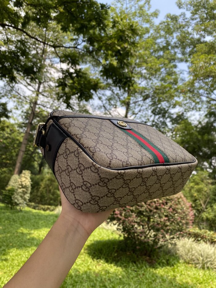 2021SS新作 Gucci グッチ メンズ ショルダーバックスーパーコピー