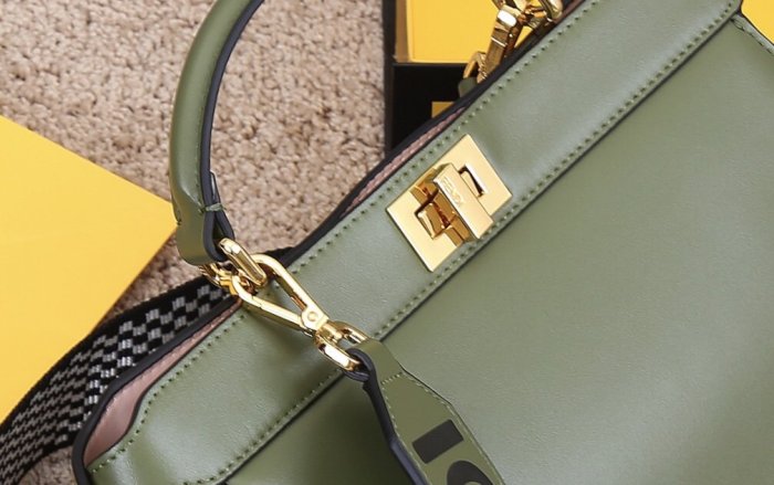2021SS新作 FENDI フェンディ レディースショルダーバックスーパーコピー