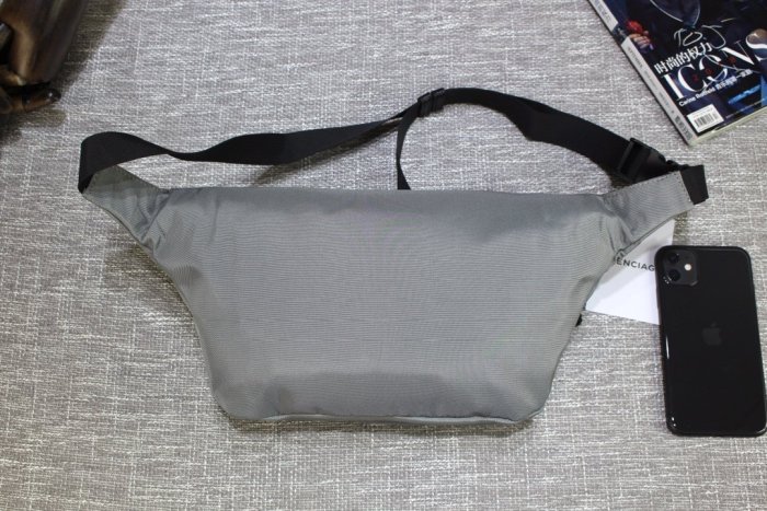 2020SS新作 Balenciaga バレンシアガ メンズ ショルダーバックスーパーコピー