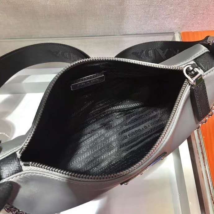 2021SS新作 メンズ Prada プラダショルダーバッグスーパーコピー