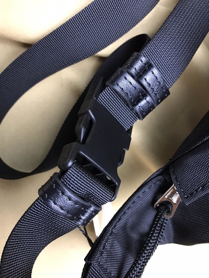 2020SS新作 Balenciaga バレンシアガ メンズ ショルダーバック スーパーコピー