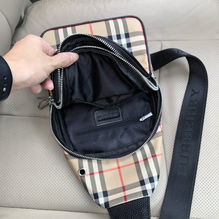 2020SS新作 Burberry バーバリー メンズ ショルダーバック スーパーコピー