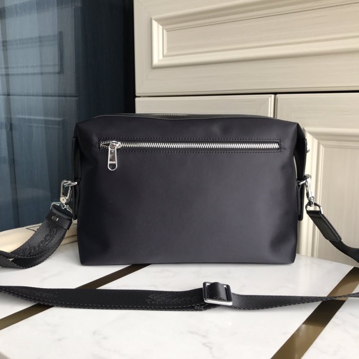 2021SS新作 Gucci グッチ メンズ ショルダーバックスーパーコピー