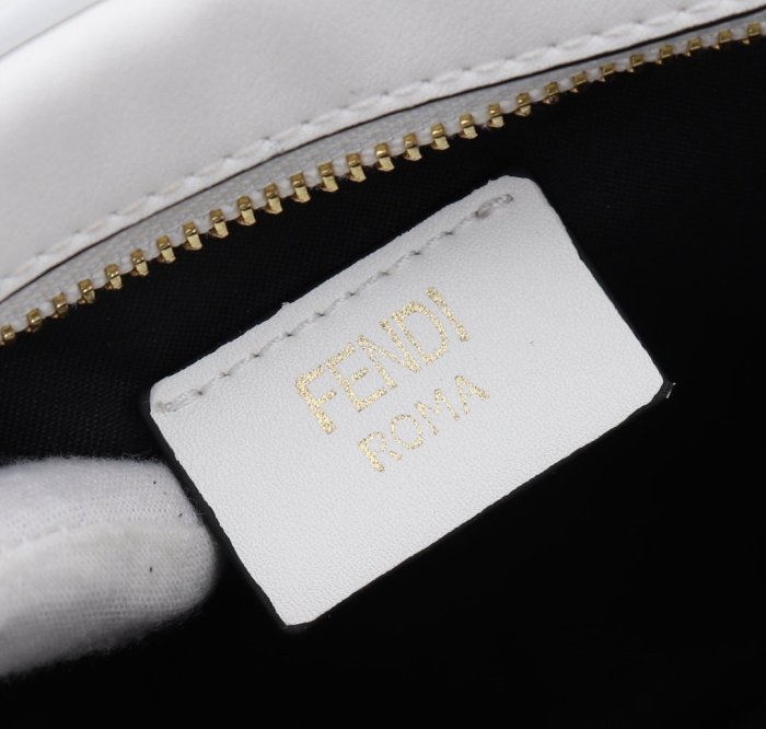 2020SS新作 FENDI フェンディ レディース ショルダーバック スーパーコピー
