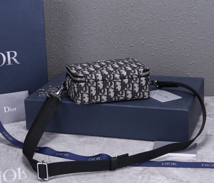 202103SS新作 Dior ディオール メンズ ショルダーバックスーパーコピー