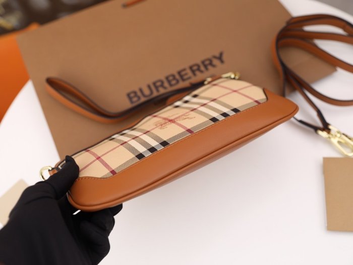202103SS新作Burberryバーバリー レディース ショルダーバック スーパーコピー