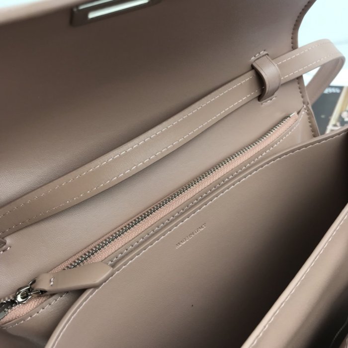 2020SS新作 Celine セリーヌ レディースショルダーバッグスーパーコピー