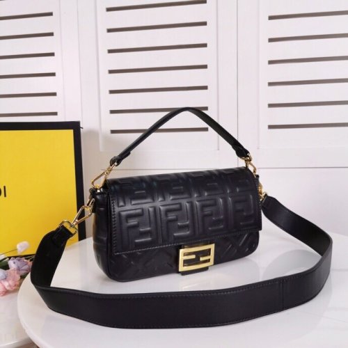 2020SS新作 FENDI フェンディ レディース ショルダーバック スーパーコピー