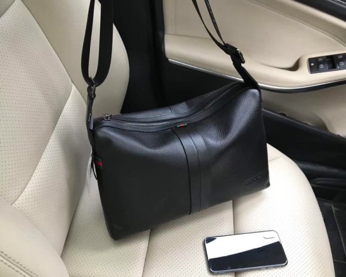 202103SS新作 Gucci グッチ メンズ ショルダーバックスーパーコピー