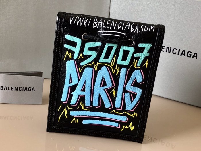 2021SS新作 Balenciaga バレンシアガ レディース ショルダーバックスーパーコピー
