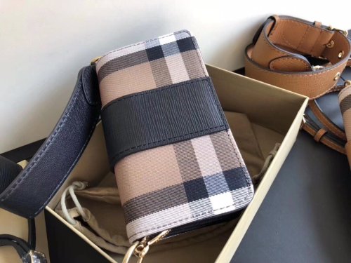 202103SS新作Burberryバーバリー レディース ショルダーバック スーパーコピー