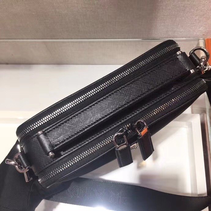 2021SS新作 メンズ Prada プラダショルダーバッグスーパーコピー