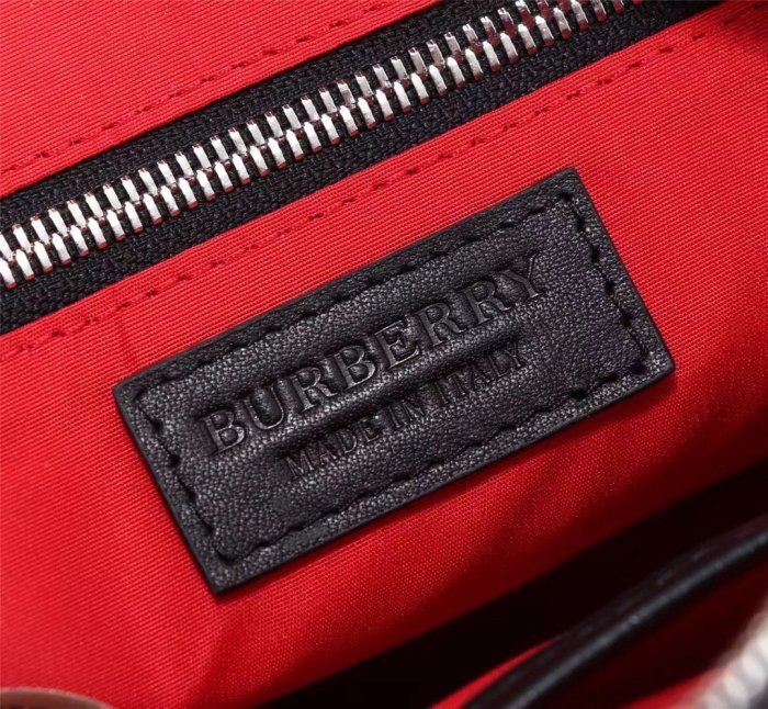2020SS新作 Burberry バーバリー メンズ ショルダーバック スーパーコピー