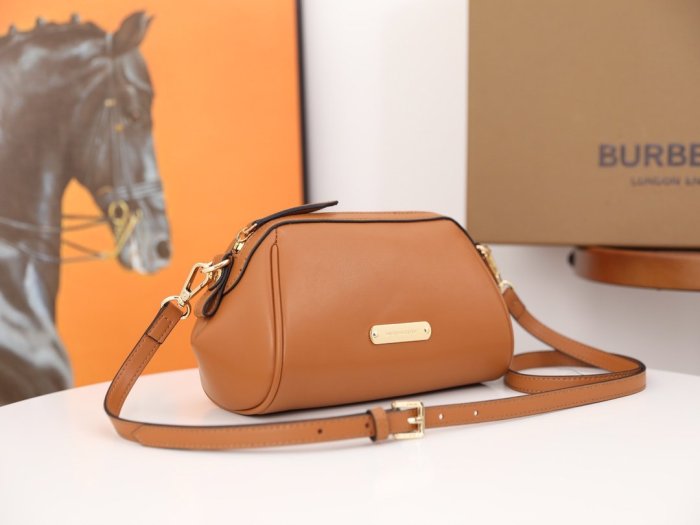202103SS新作Burberryバーバリー レディース ショルダーバック スーパーコピー