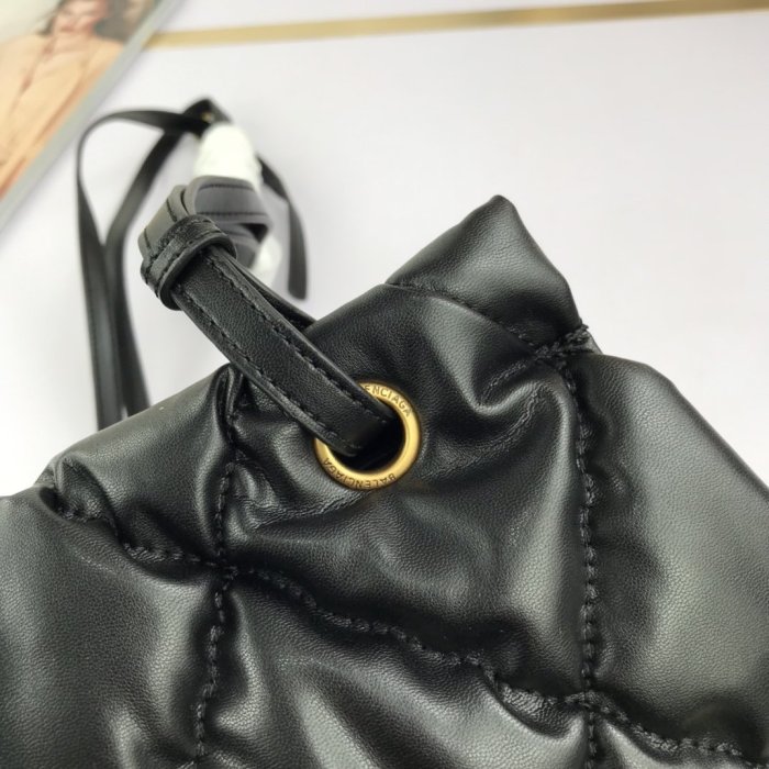 2021SS新作 Balenciaga バレンシアガ レディース ショルダーバックスーパーコピー