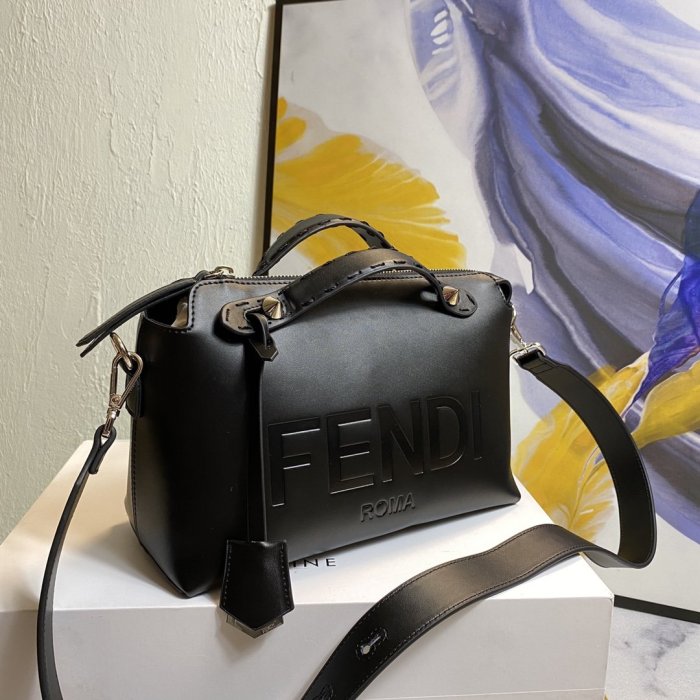 202103SS新作 FENDI フェンディ レディースショルダーバックスーパーコピー