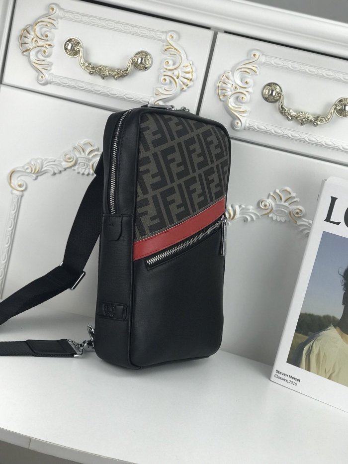 202103SS新作 FENDI フェンディ ショルダーバック スーパーコピー