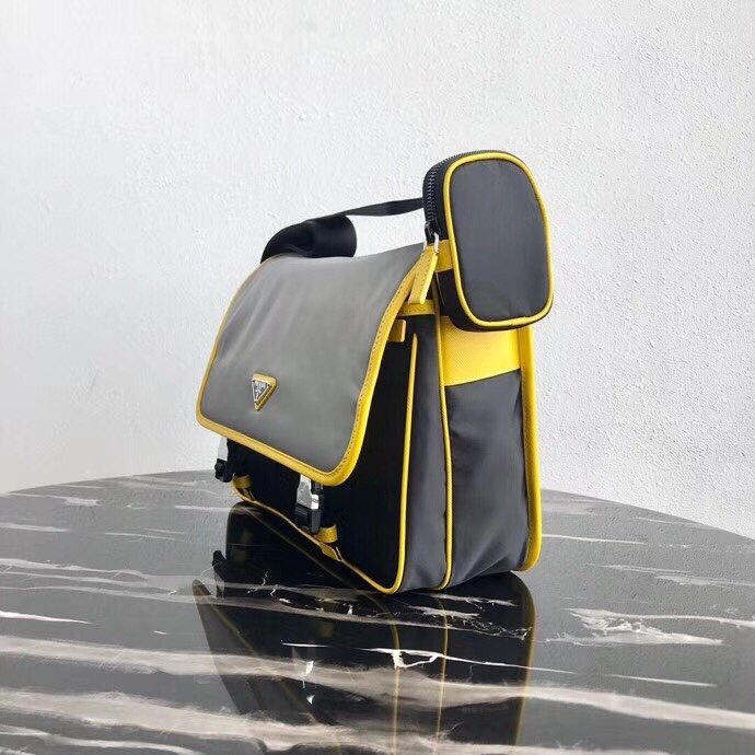 2021SS新作 メンズ Prada プラダショルダーバッグスーパーコピー