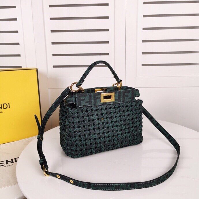 2020SS新作 FENDI フェンディ レディース ショルダーバック スーパーコピー