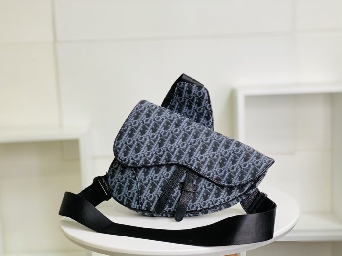 2021SS新作 Dior ディオール メンズ ショルダーバック スーパーコピー