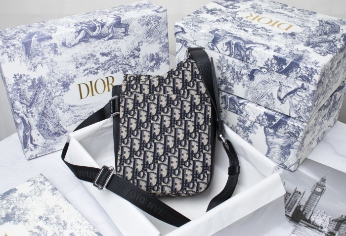 2020SS新作 Dior ディオール メンズ ショルダーバック スーパーコピー