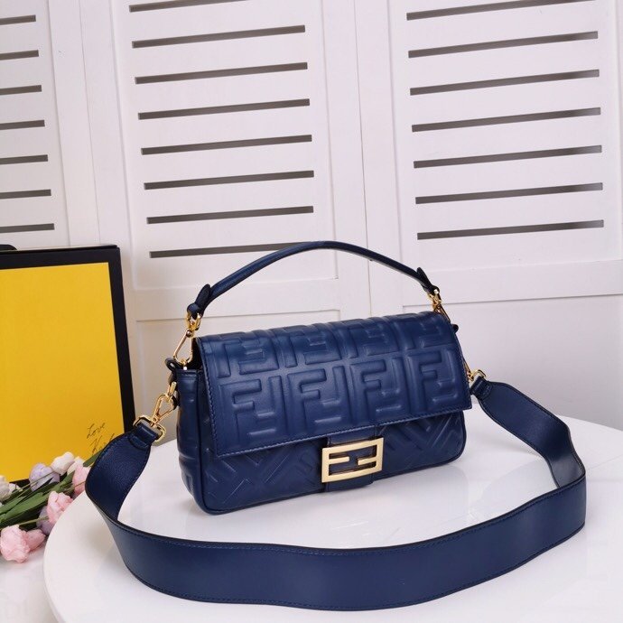 2020SS新作 FENDI フェンディ レディース ショルダーバック スーパーコピー