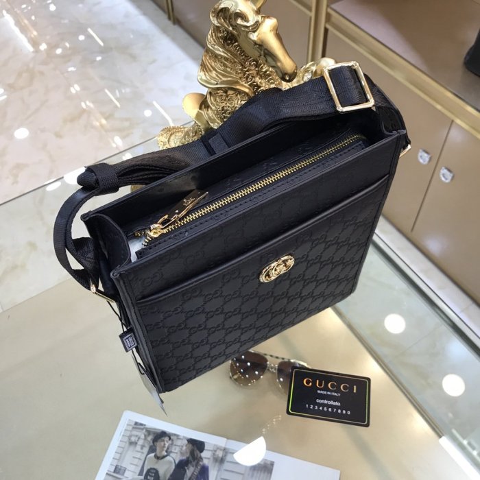 202103SS新作 Gucci グッチ メンズ ショルダーバックスーパーコピー