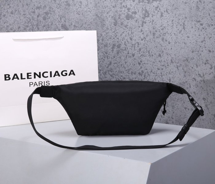 2020SS新作 Balenciaga バレンシアガ メンズ ショルダーバック スーパーコピー