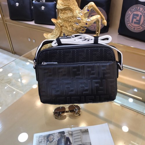 2020SS新作 FENDI フェンディ ショルダーバック スーパーコピー