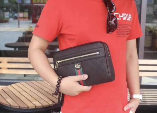 2020SS新作 Gucci グッチ メンズ ショルダーバックスーパーコピー