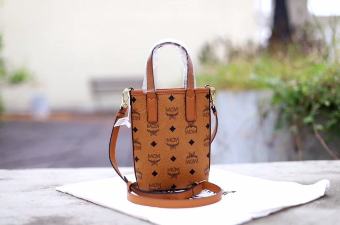 2020SS新作 MCM エムシーエム レディース ショルダーバック スーパーコピー