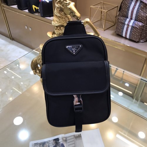 202103SS新作 メンズ Prada プラダ ショルダーバックスーパーコピー