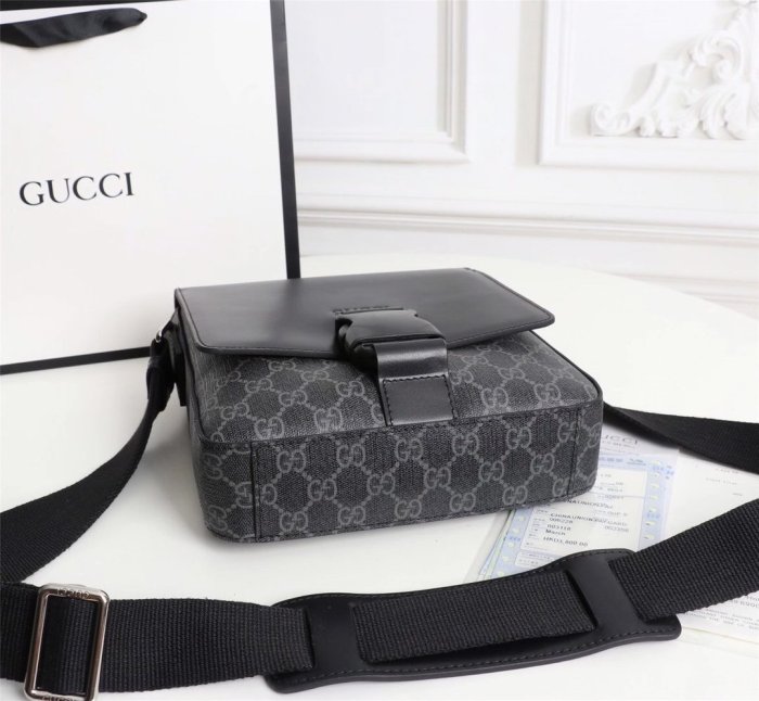 2020SS新作 Gucci グッチ メンズ ショルダーバックスーパーコピー