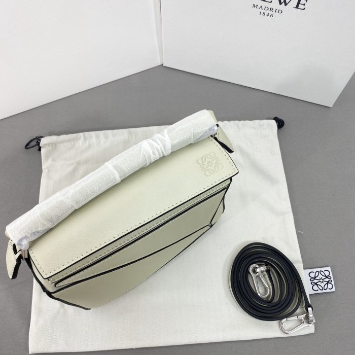 202106SS新作 LOEWE ロエベ レディース ショルダーバッグスーパーコピー