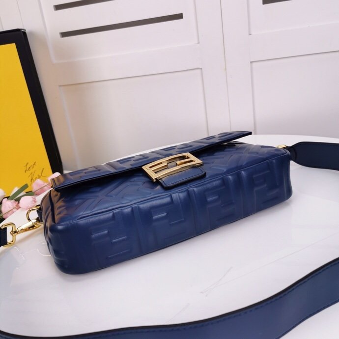 2020SS新作 FENDI フェンディ レディース ショルダーバック スーパーコピー