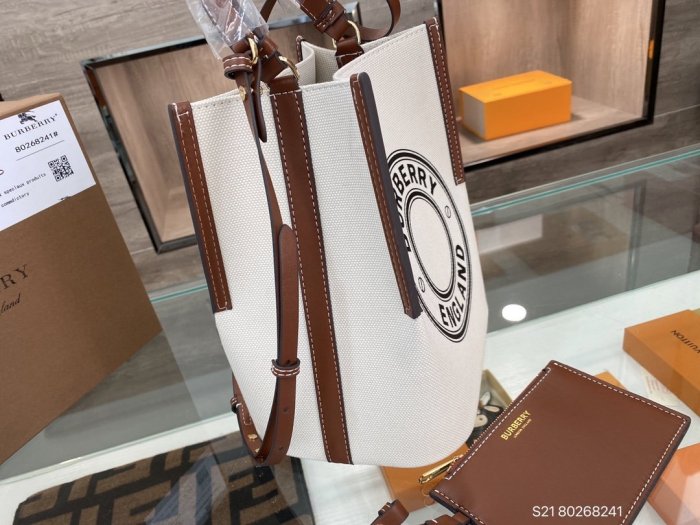 202103SS新作Burberryバーバリー レディース ショルダーバック スーパーコピー