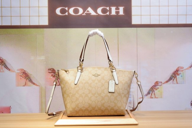202106SS新作 Coach コーチ レディース ショルダーバッグスーパーコピー