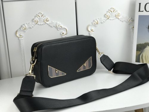 202103SS新作 FENDI フェンディ ショルダーバック スーパーコピー