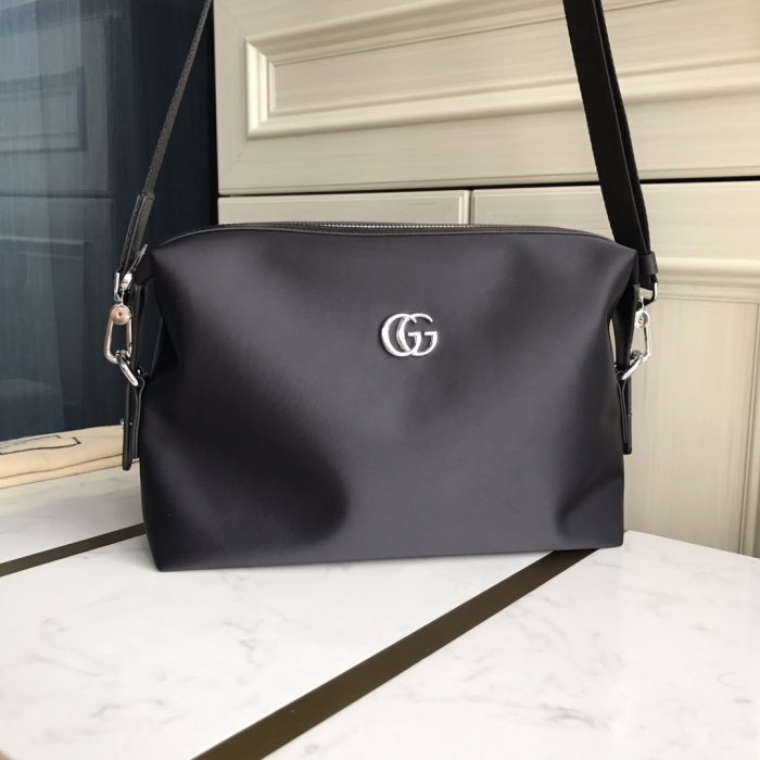 2021SS新作 Gucci グッチ メンズ ショルダーバックスーパーコピー