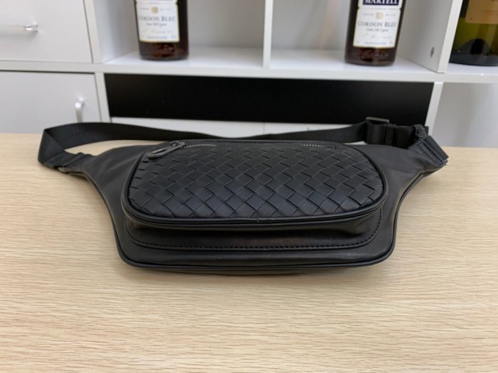 2020SS新作 Bottega Veneta ボッテガヴェネタ ショルダーバック スーパーコピー