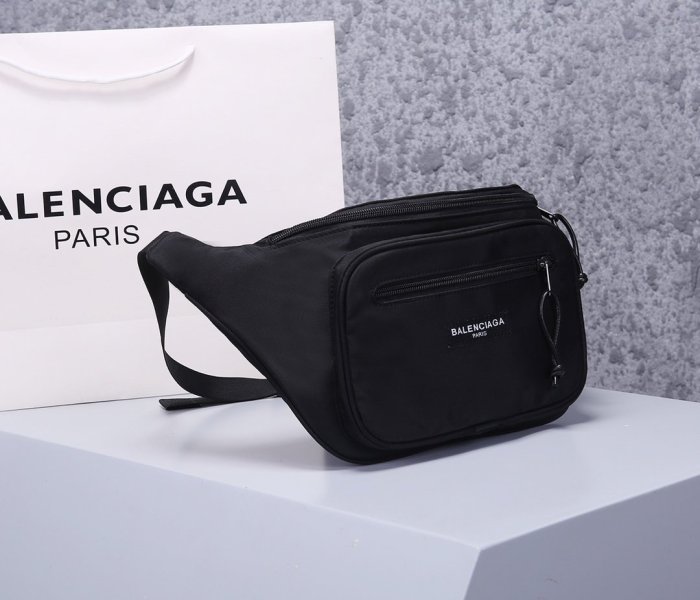 2020SS新作 Balenciaga バレンシアガ メンズ ショルダーバック スーパーコピー