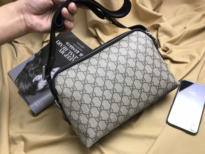 2020SS新作 Gucci グッチ メンズ ショルダーバックスーパーコピー