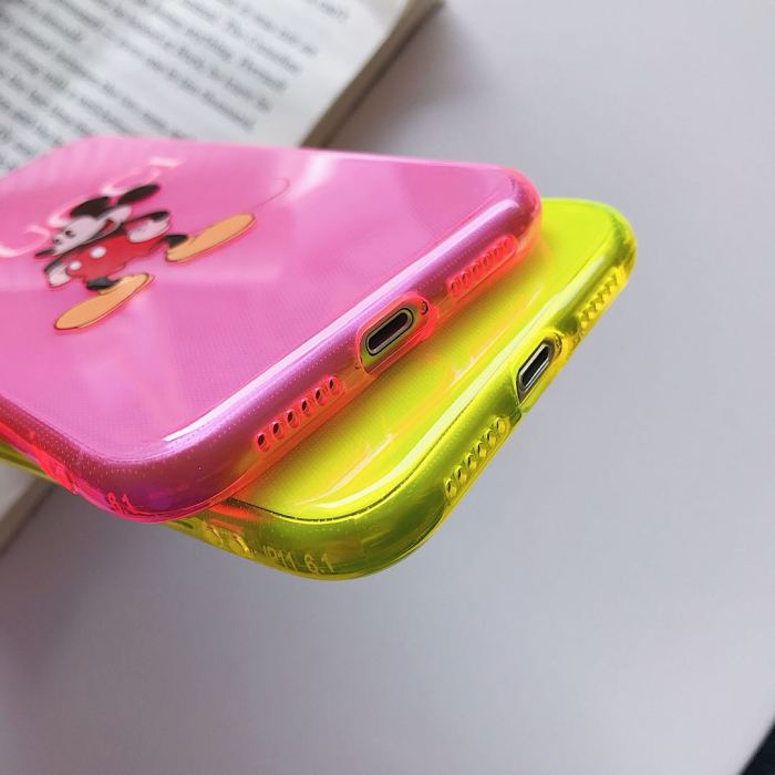 Copy グッチ/Gucci ケース最新全機種11 Pro/11/Xs Max/Xr/XS/iPhone7/7P/8/8P/ 3色